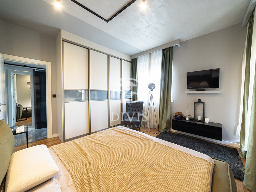 Slika 3 - Gospodara Vučića, Četvorosoban stan na prodaju, 172m2, 549.000€